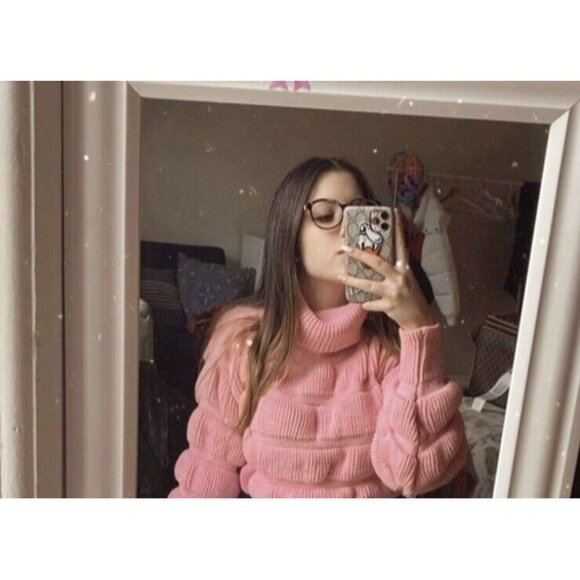 Bubble Gum Pink Turtleneck Cropped Chunky Puffy Sweater Small Medium Trendy EUC - Picture 12 of 16